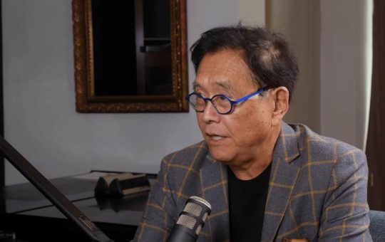Robert Kiyosaki Confident Bitcoin Will Hit $350K By August 2024, Here's How