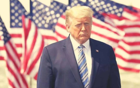 Trump Signs Bill Repealing IRS DeFi Broker Rule in Crypto Industry Win