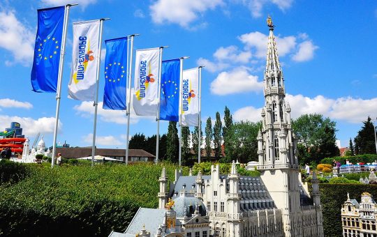 ESMA Says EU Retail Ban Covers Many Prediction Markets, With MiCA Awaiting the Tokenized Ones