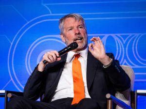 'Bitcoin Doesn't Need CLARITY:' Michael Saylor Responds to Bill's Delay